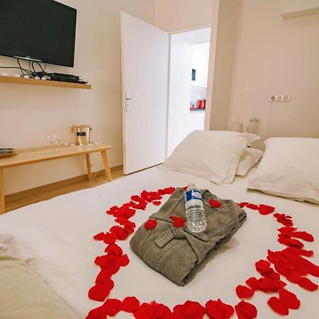 Spa Appartement O Temps Suspendu Reims Centre Sauna Et Jacuzzi Kültér fotó