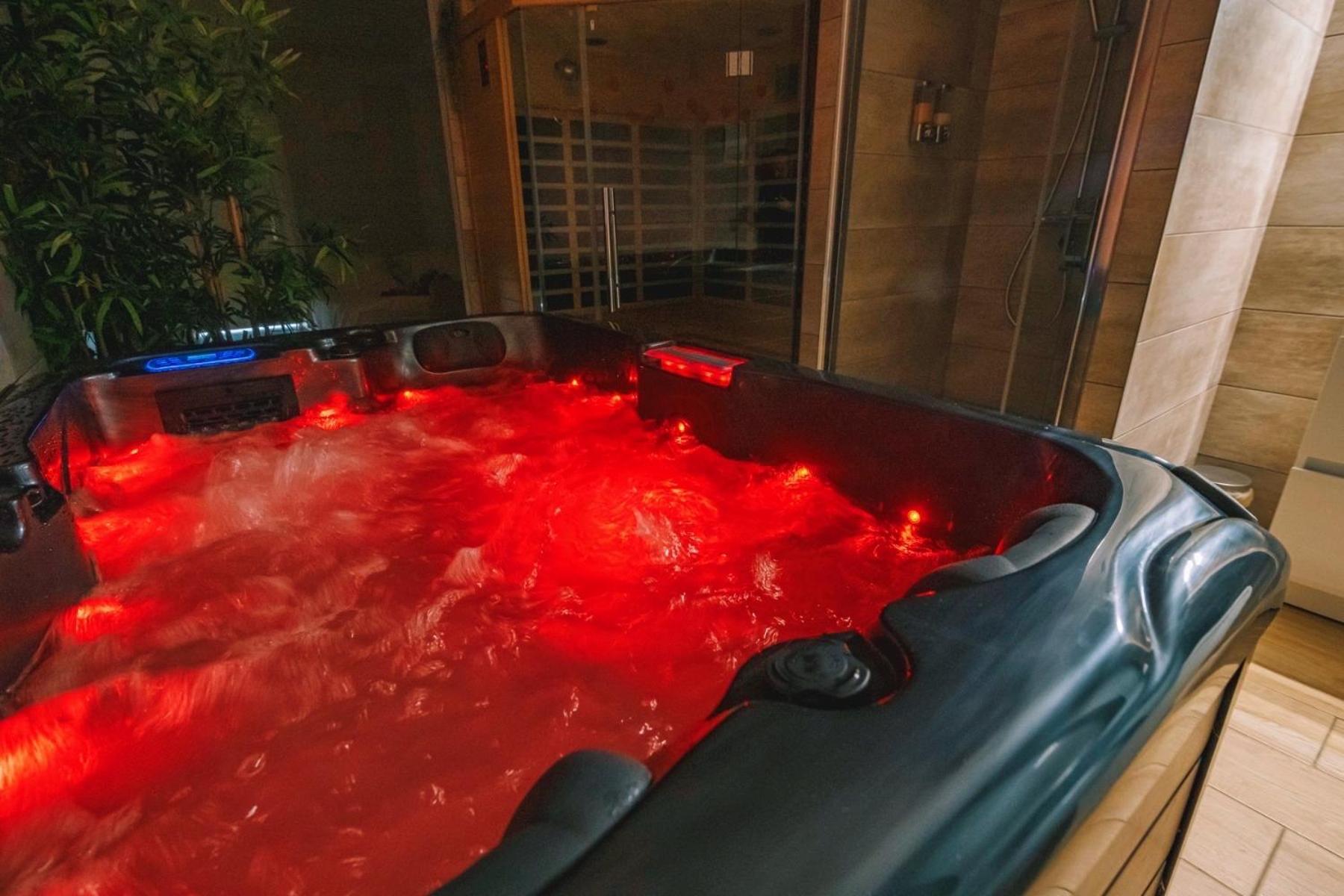 Spa Appartement O Temps Suspendu Reims Centre Sauna Et Jacuzzi Kültér fotó